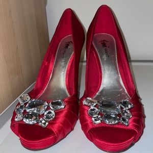 Size 7 High Heels